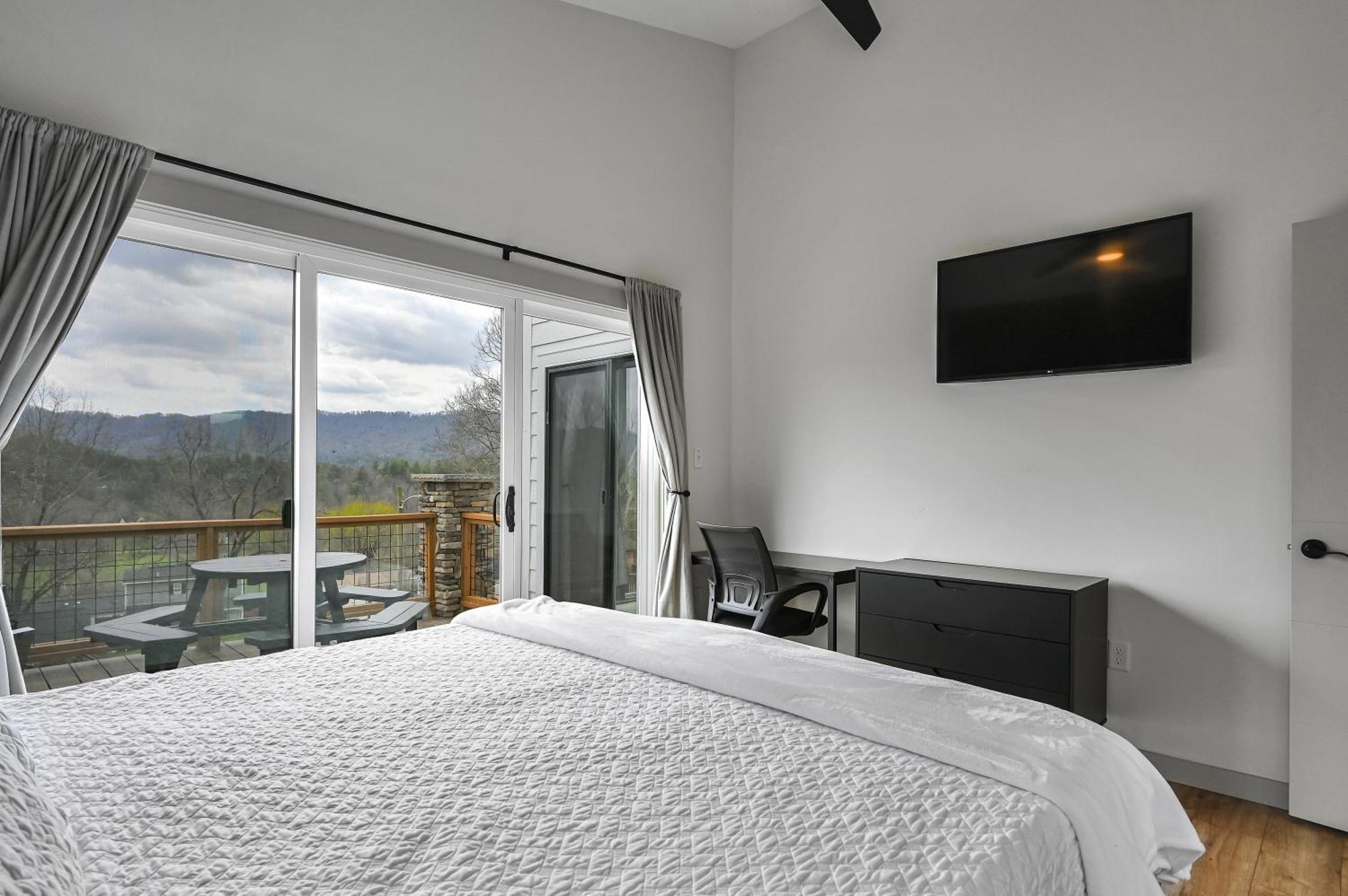 Mon Tresor, Modern Mountain Views With Deck Villa Weaverville Exterior foto